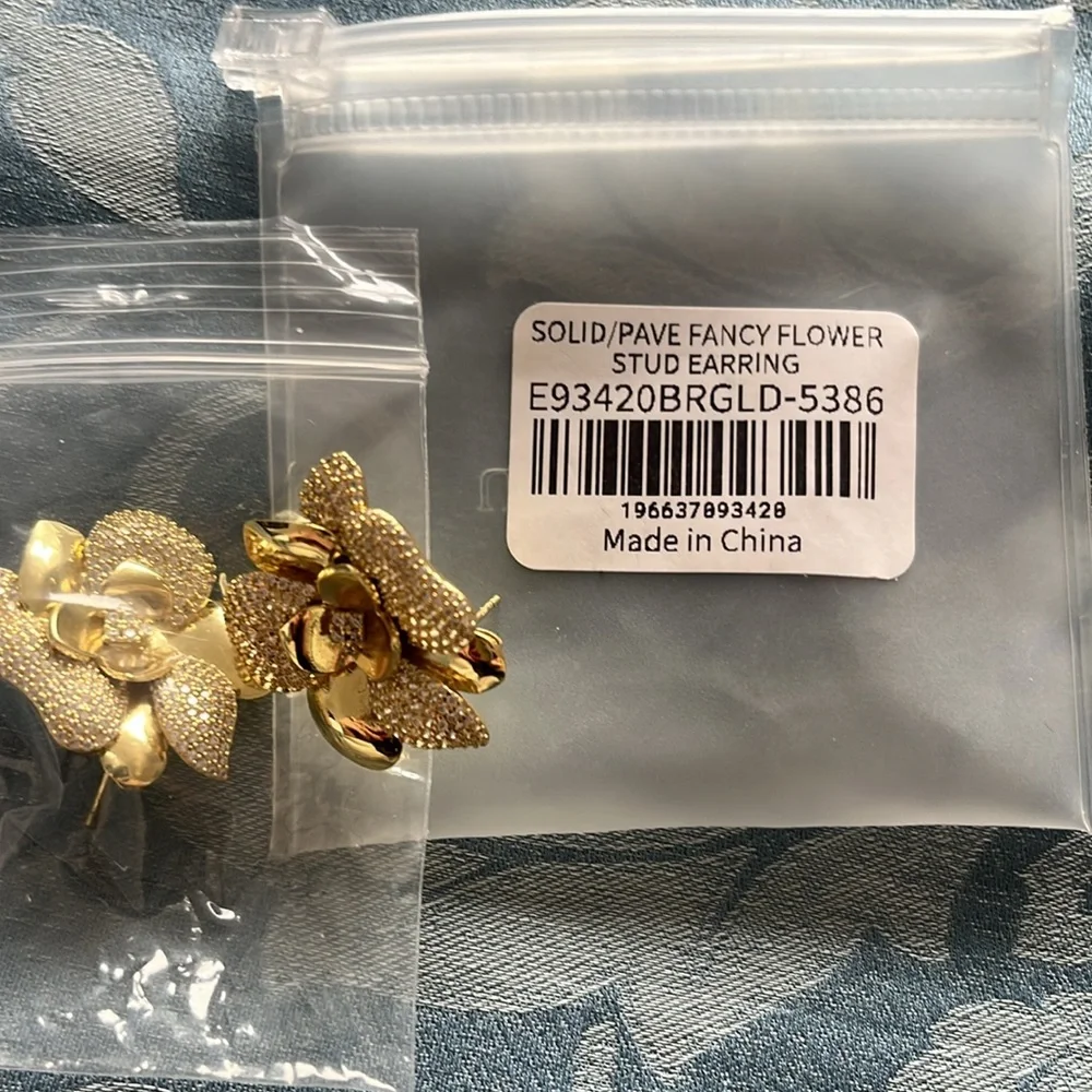 Adina Eden never worn earrings Solid/Pave Fancy Flower Stud Earring Crystal gold